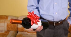 Vinos para regalar opciones que impresionan