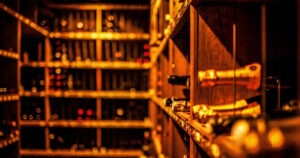 Cómo organizar tu bodega de vinos en casa
