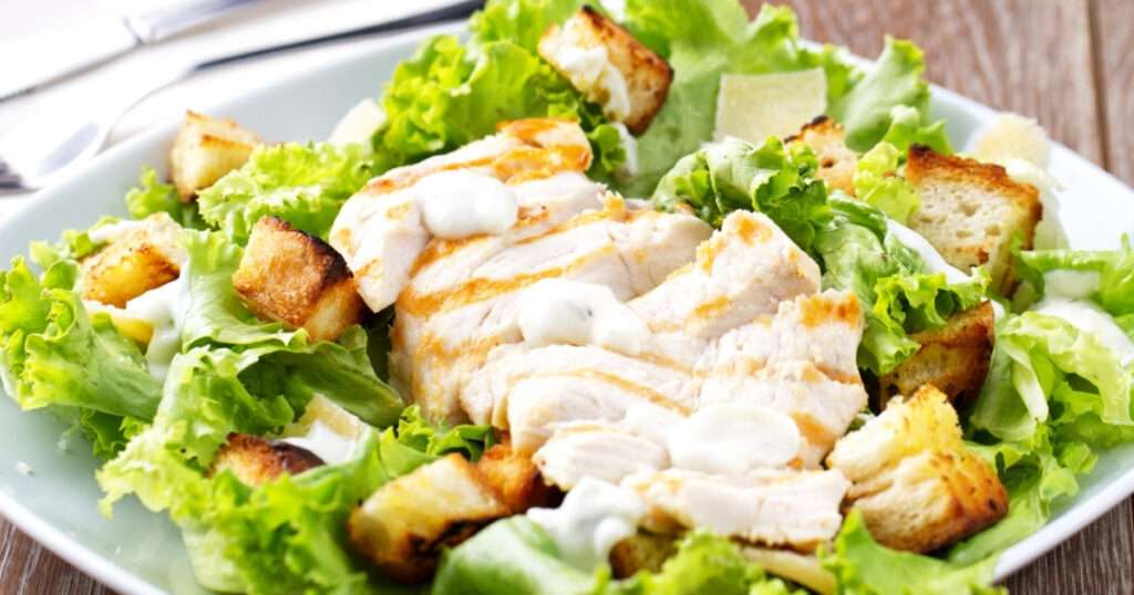 ensalada césar con pollo