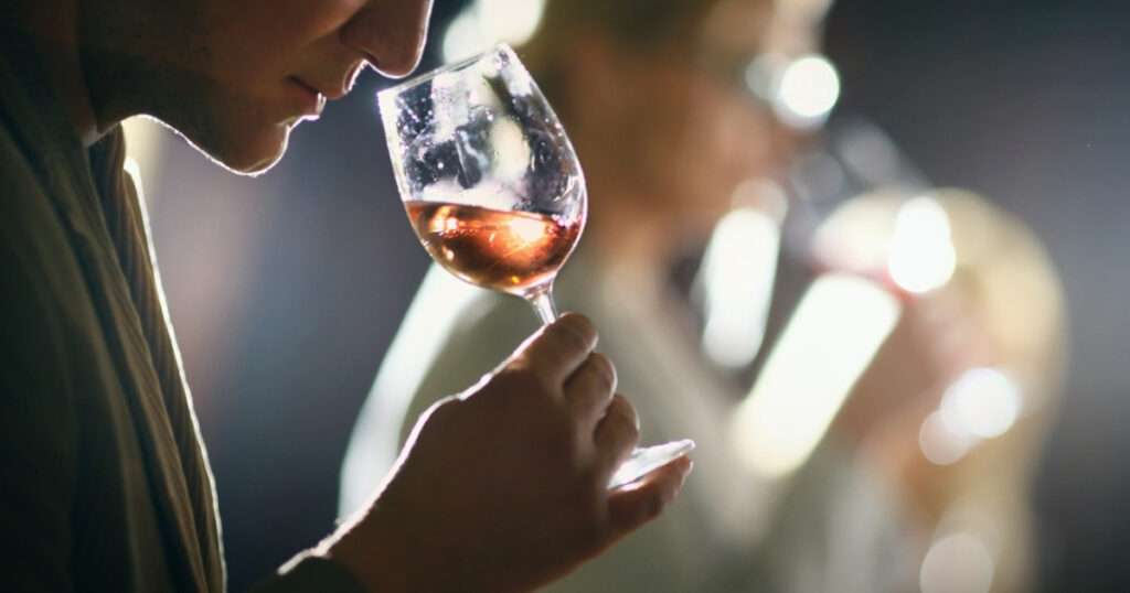 Catar vino como un profesional