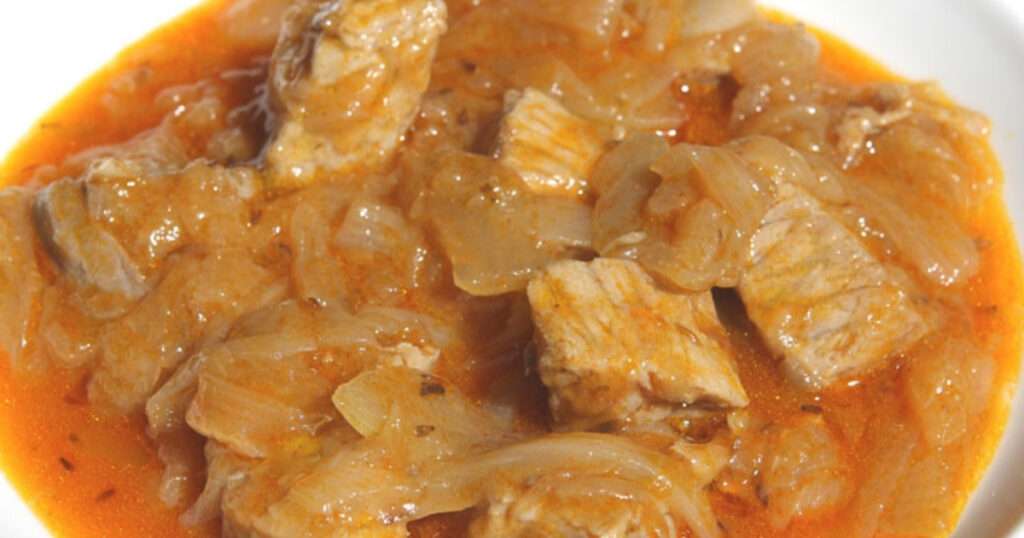 Bonito encebollado