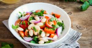 Ensalada de alubias blancas