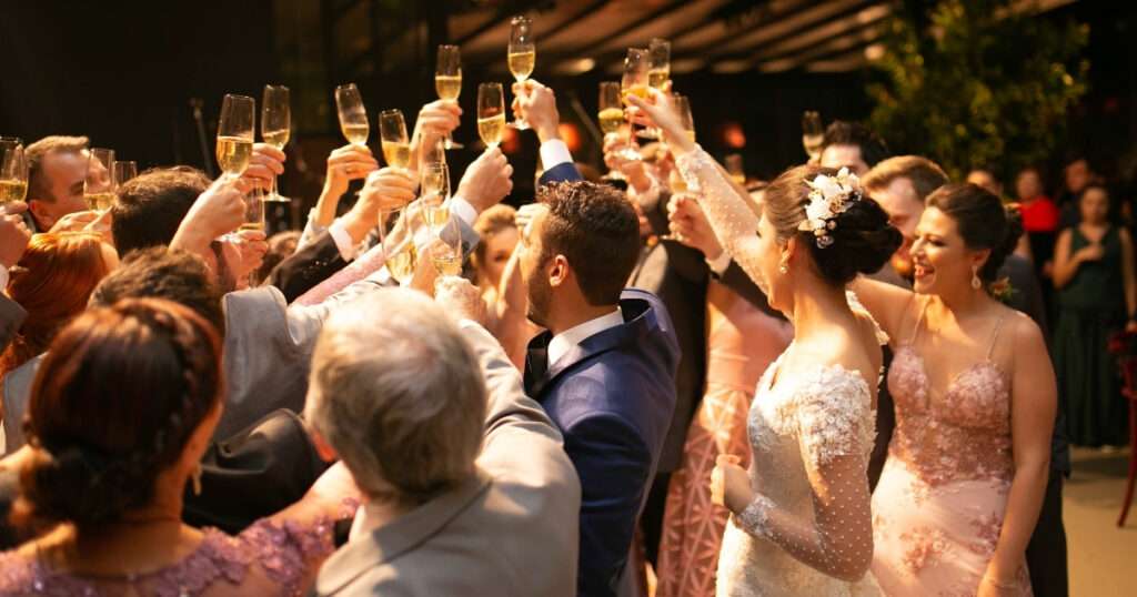brindar en bodas